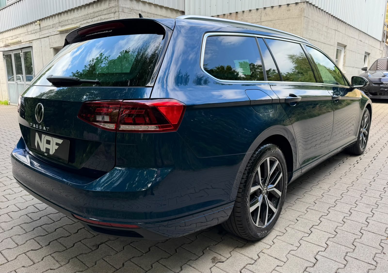 VW Passat Variant 2.0 TSI Business DSG, Benzina, Occasioni / Usate, Automatico - 6