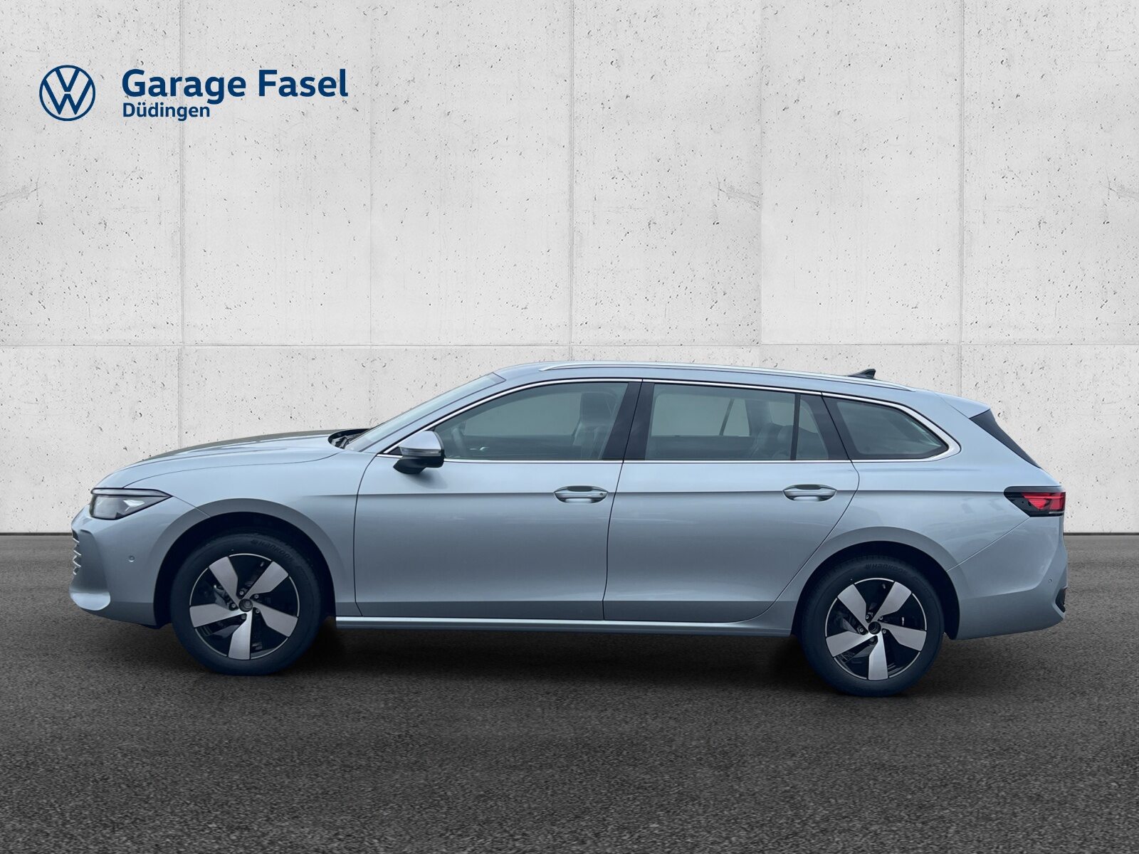 VW Passat Variant NF Business, Essence, Occasion / Utilisé, Automatique - 3