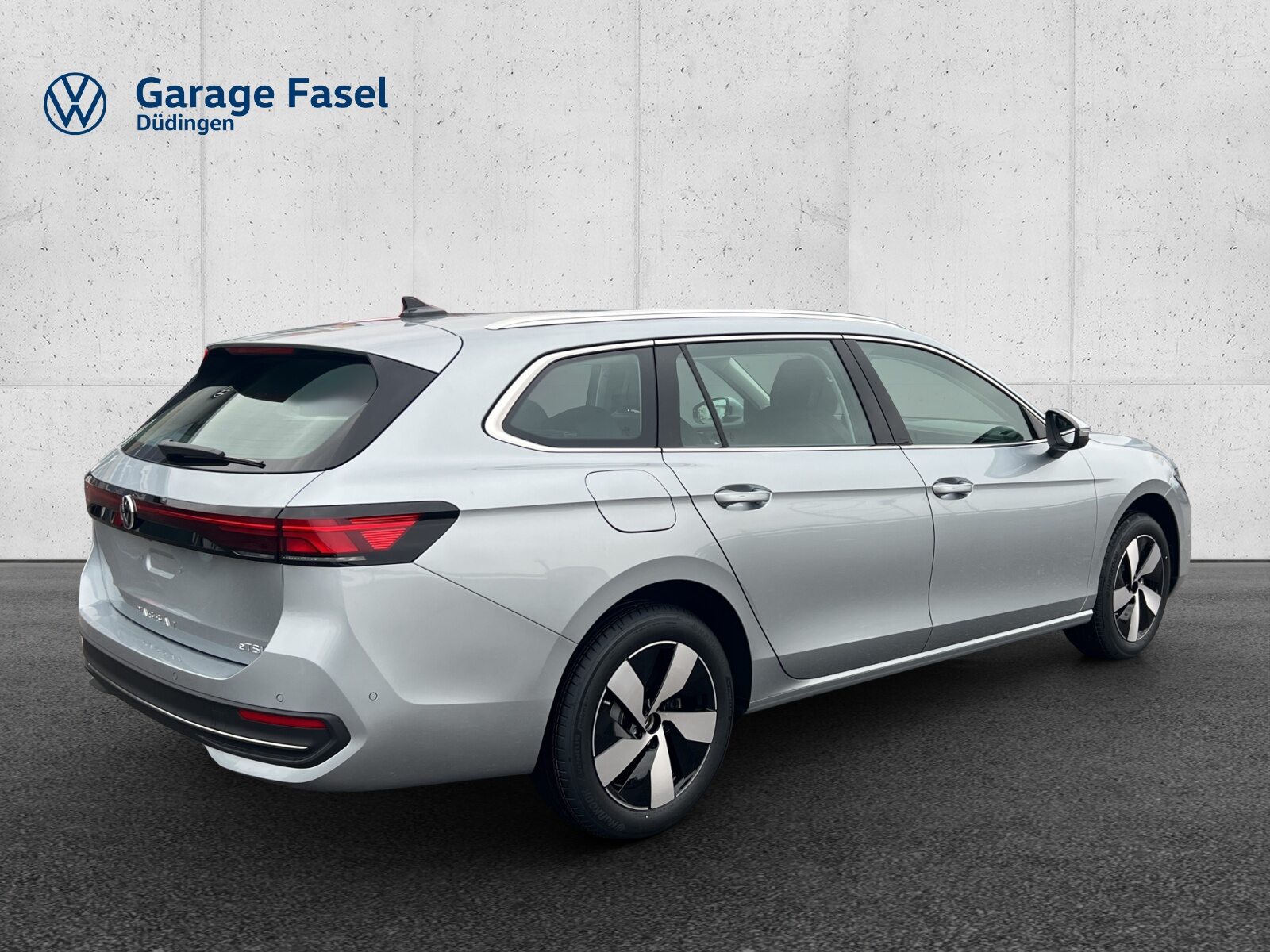 VW Passat Variant NF Business, Essence, Occasion / Utilisé, Automatique - 6