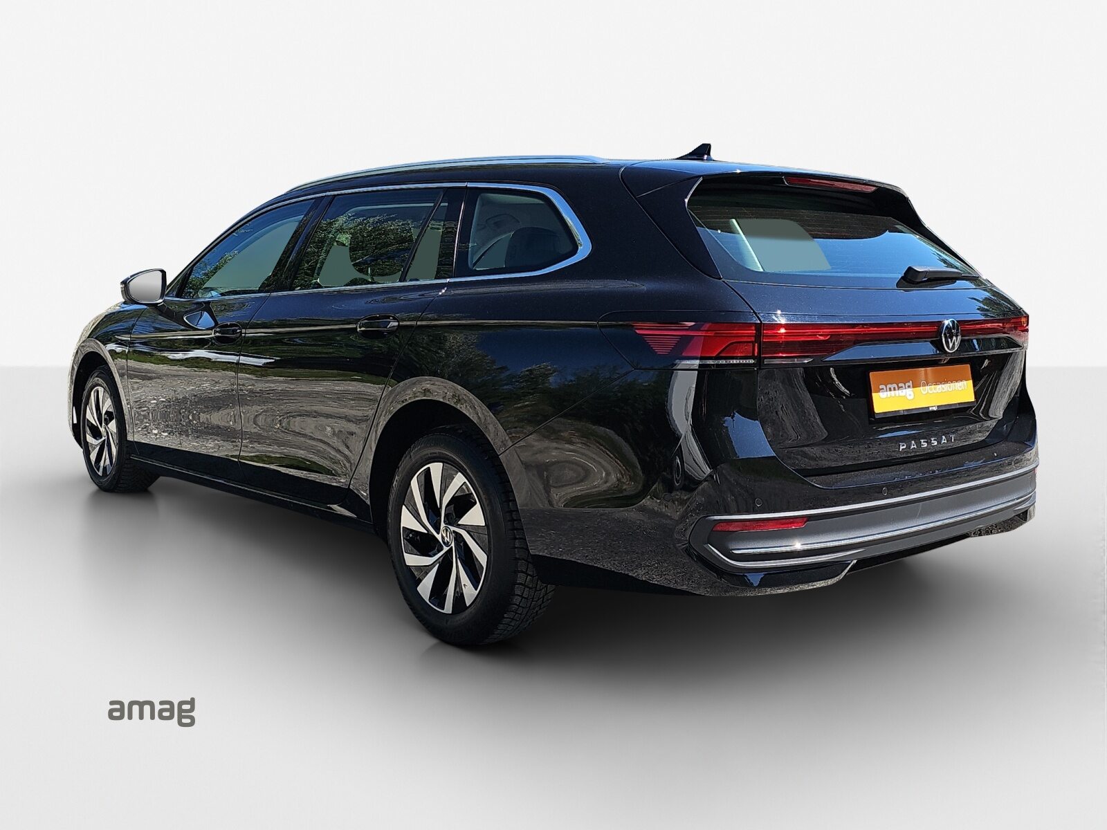 VW Passat Variant NF Business, Diesel, Second hand / Used, Automatic - 4