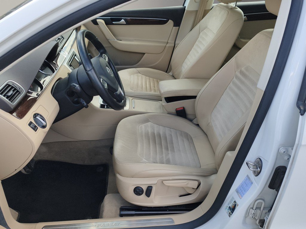 VW Passat Variant 2.0 TDI 170 BlueMT Highlline, Diesel, Second hand / Used, Manual - 3
