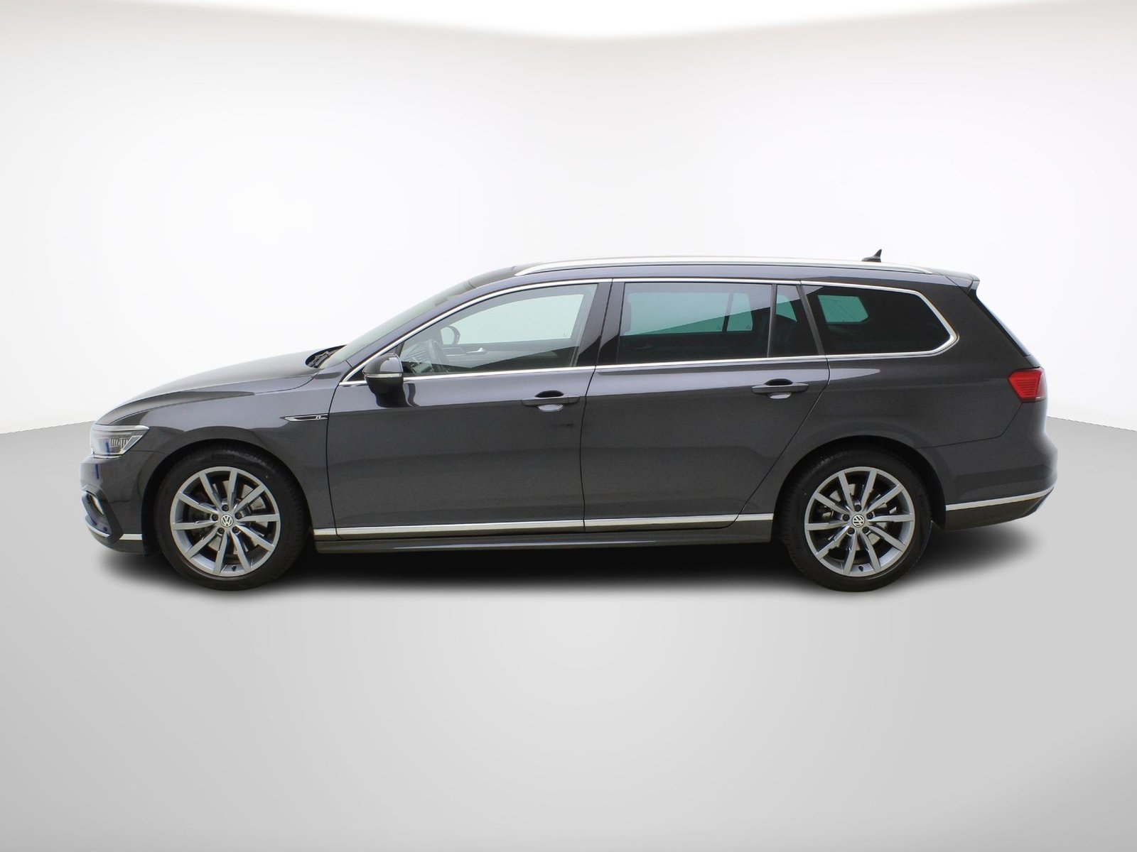 VW Passat Variant 2.0 TDI DSG R-Line 4Motion, Diesel, Occasioni / Usate, Automatico - 3