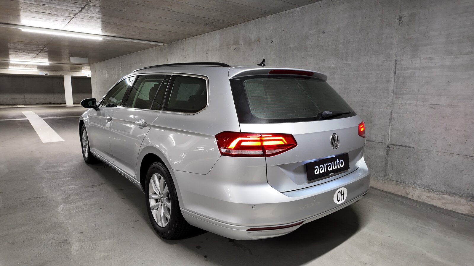 VW Passat Variant 1.6 TDI BMT Comfortline DSG, Diesel, Second hand / Used, Automatic - 2