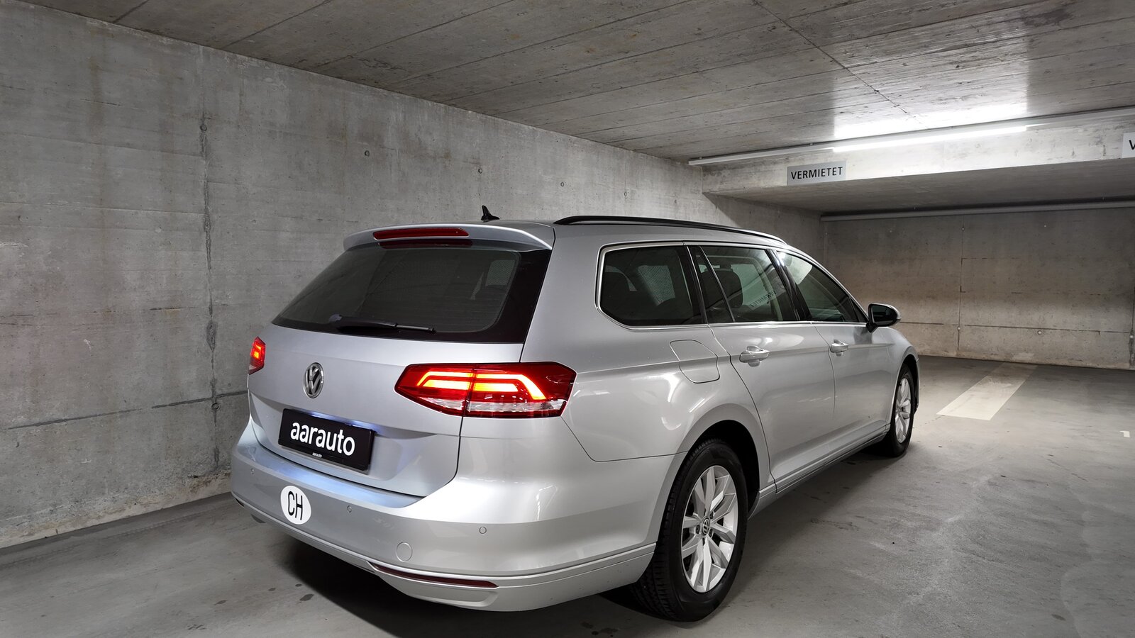 VW Passat Variant 1.6 TDI BMT Comfortline DSG, Diesel, Second hand / Used, Automatic - 5