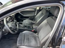 VW NEW Passat Variant Highline, Diesel, Occasion / Gebraucht, Automatik - 7