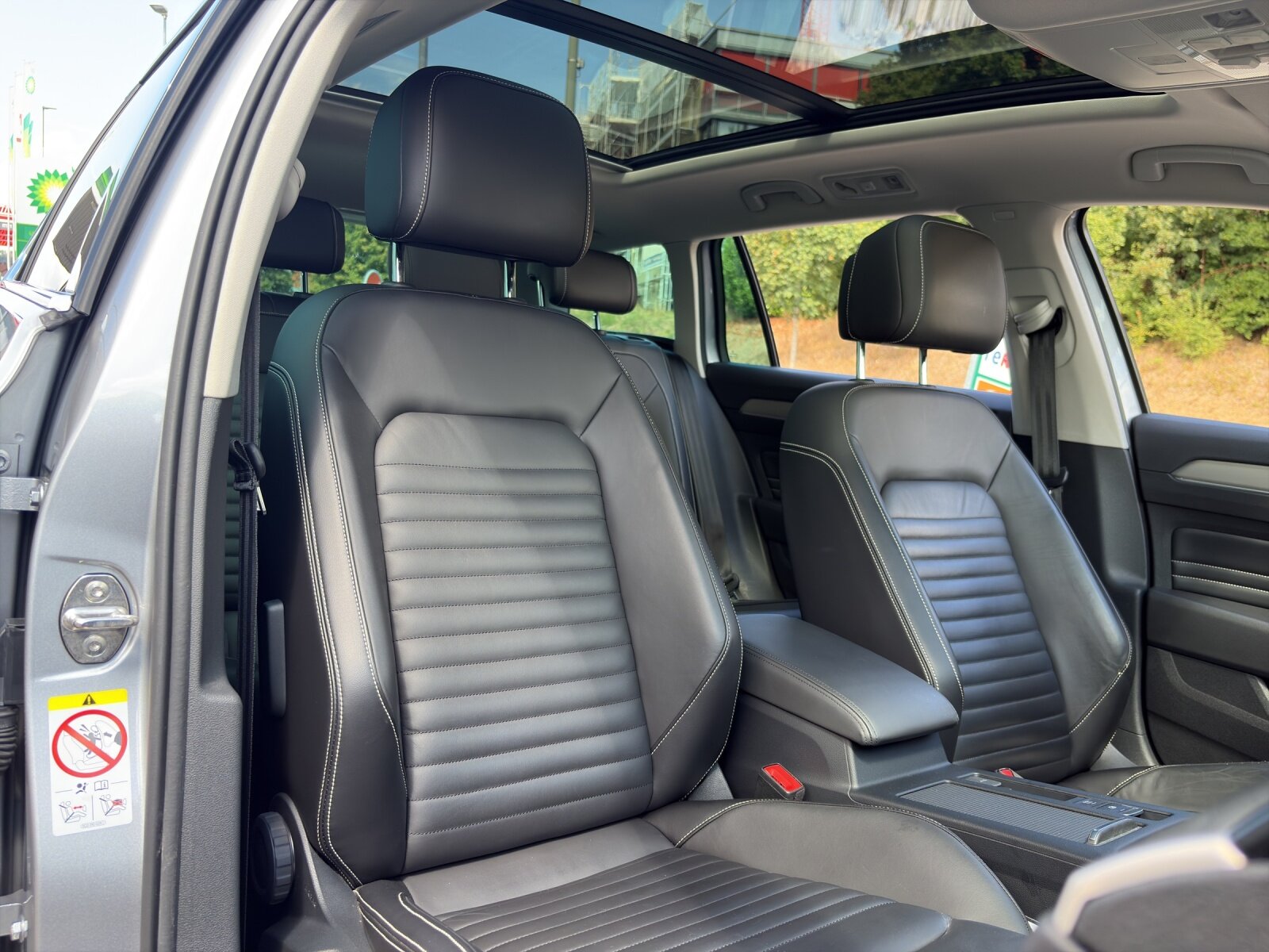 VW Passat Variant 2.0 TDI 200 Elegance DSG 4m, Diesel, Occasion / Gebraucht, Automatik - 7