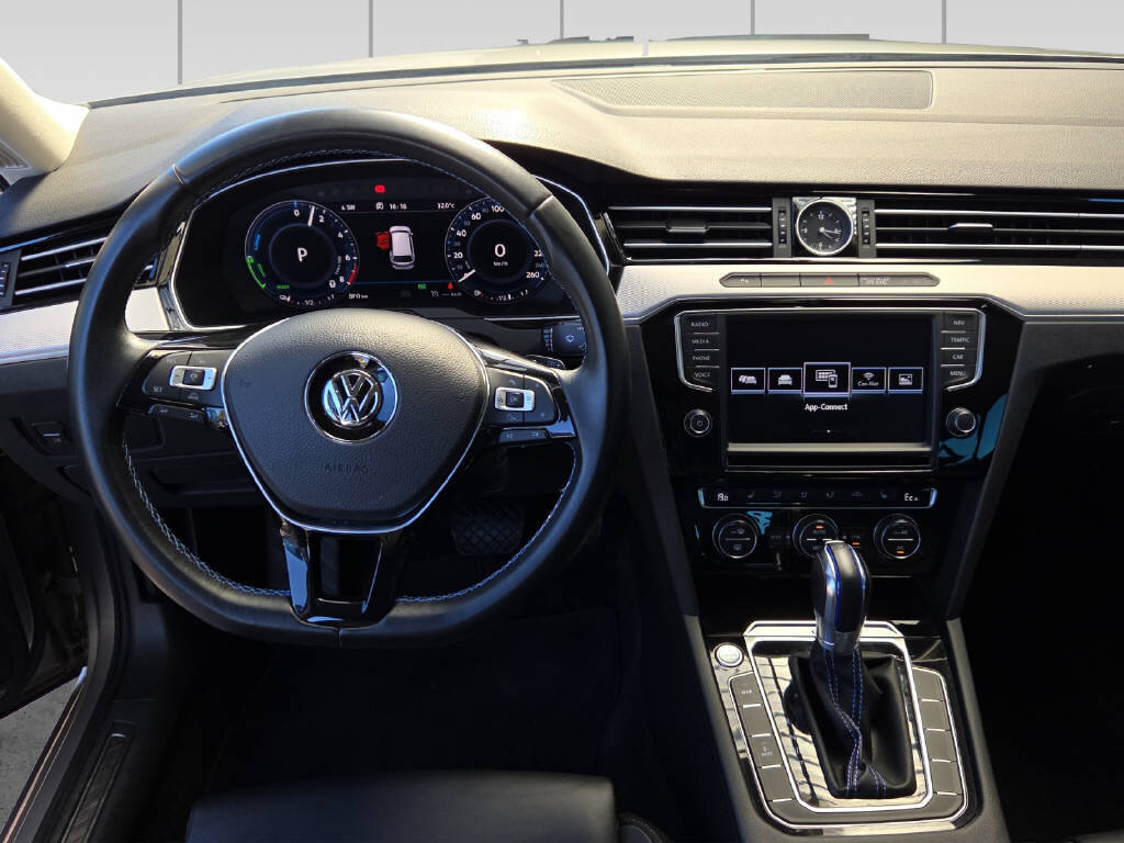 VW Passat Variant 1.4 TSI Plug-In-Hybrid GTE DSG, Plug-in-Hybrid Benzin/Elektro, Occasion / Gebraucht, Automatik - 5
