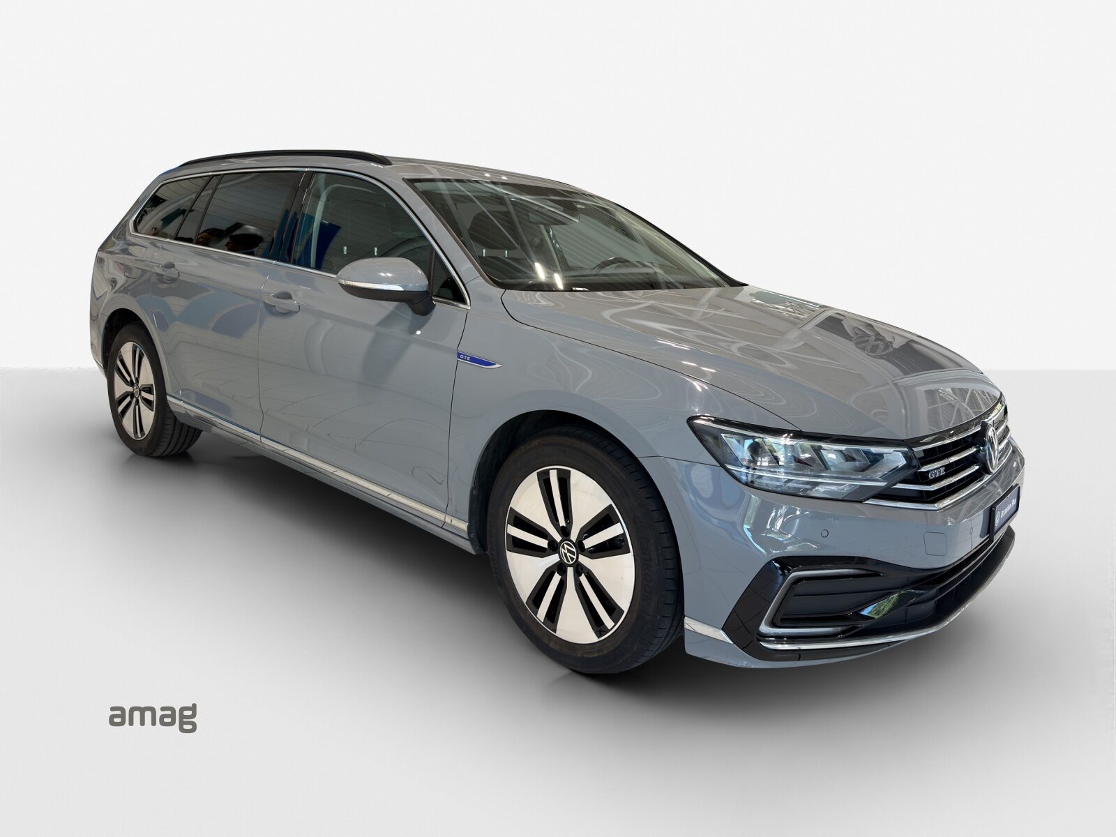 VW Passat Variant GTE, Full-Hybrid Petrol/Electric, Second hand / Used, Automatic - 6