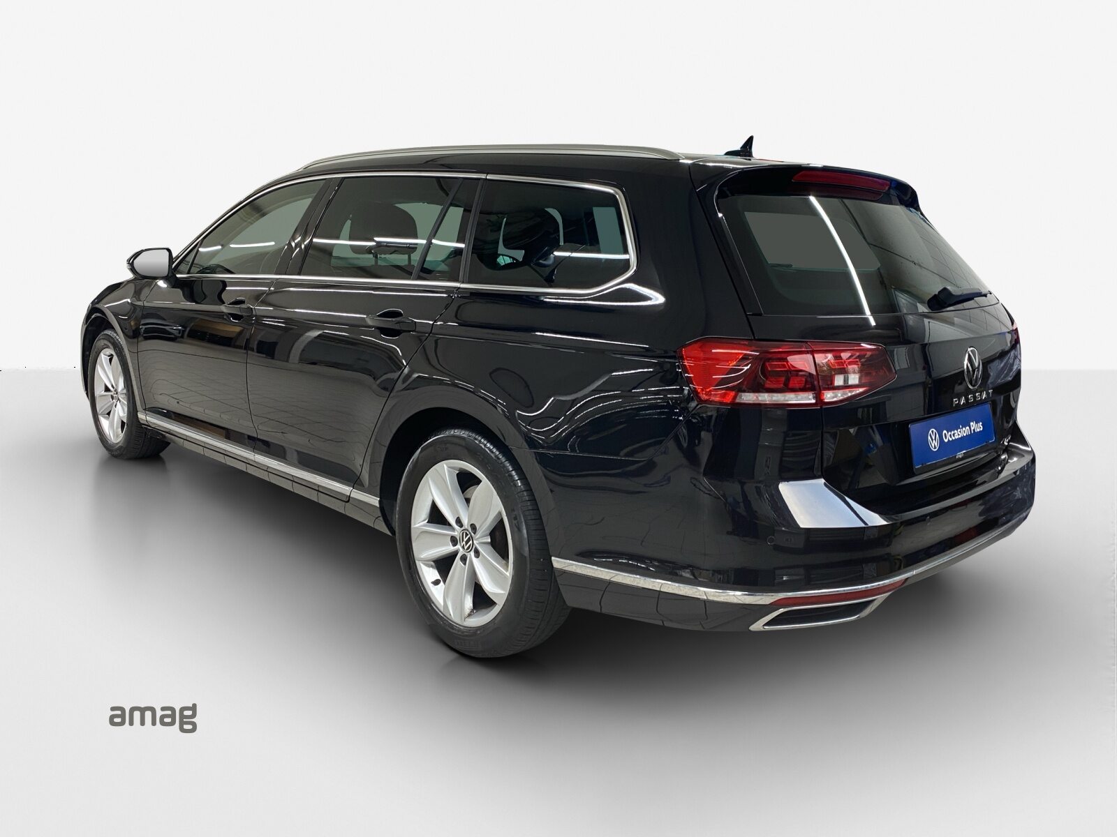 VW Passat Variant Elegance, Diesel, Second hand / Used, Automatic - 3