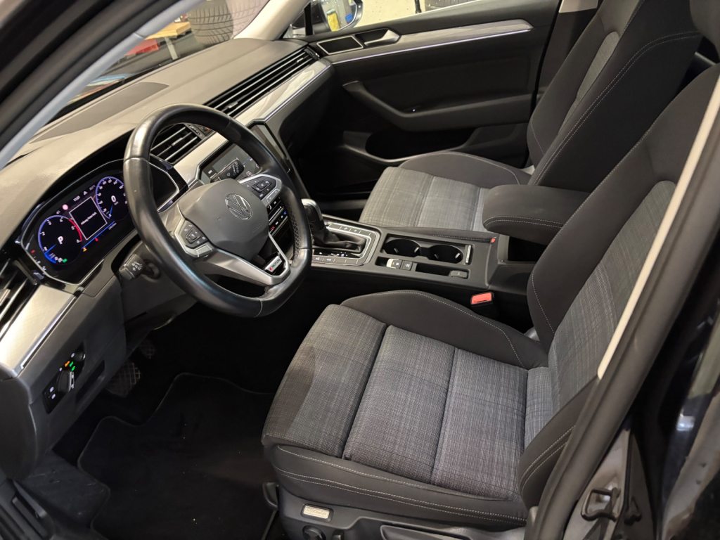 VW PASSAT VARIANT 2.0 TDI 200 Business DSG 4m, Diesel, Second hand / Used, Automatic - 7