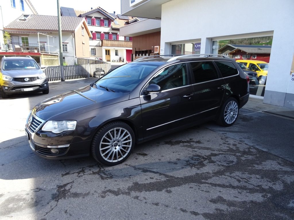 VW PASSAT VARIANT 3.2 FSI Highline DSG 4mot., Benzin, Occasion / Gebraucht, Automatik - 4