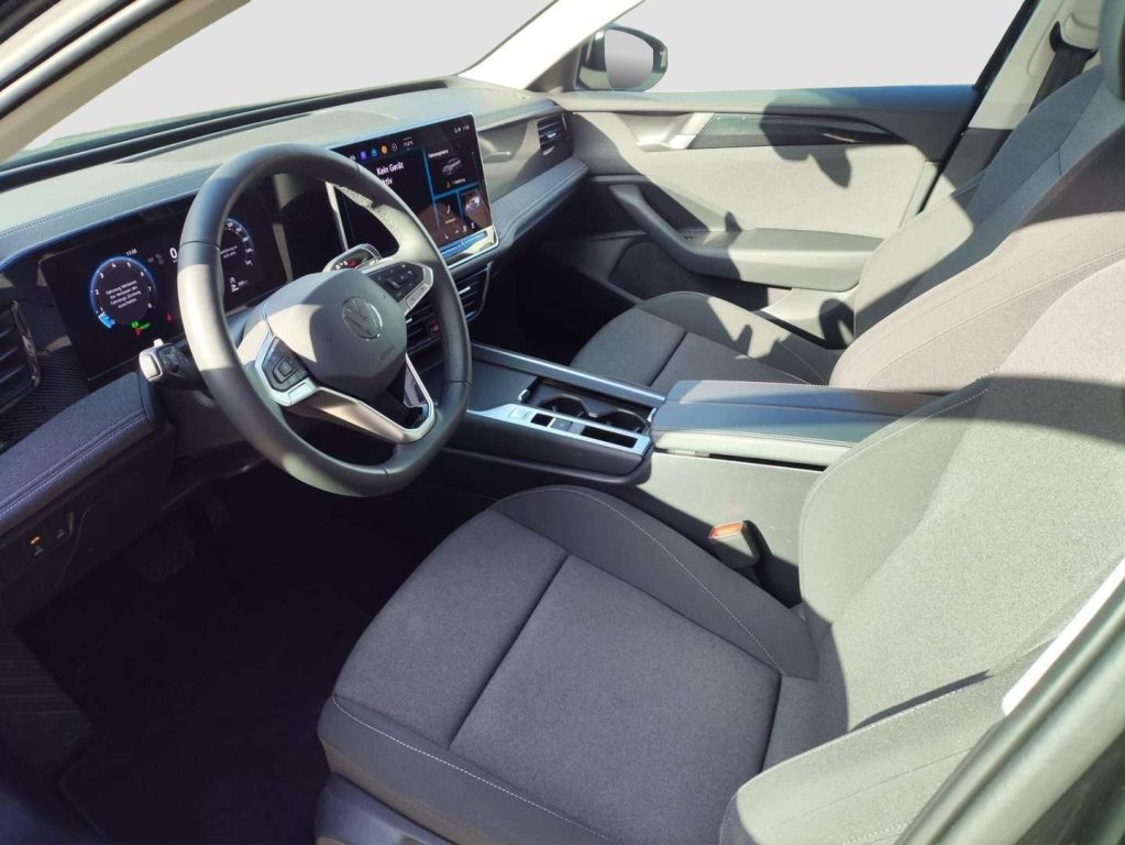 VW PASSAT VARIANT 1.5 TSI DSG, Mild-Hybrid Petrol/Electric, Second hand / Used, Automatic - 5