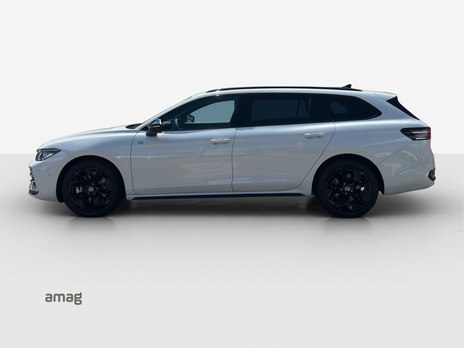 VW Passat Variant NF R-Line, Petrol, Ex-demonstrator, Automatic - 2