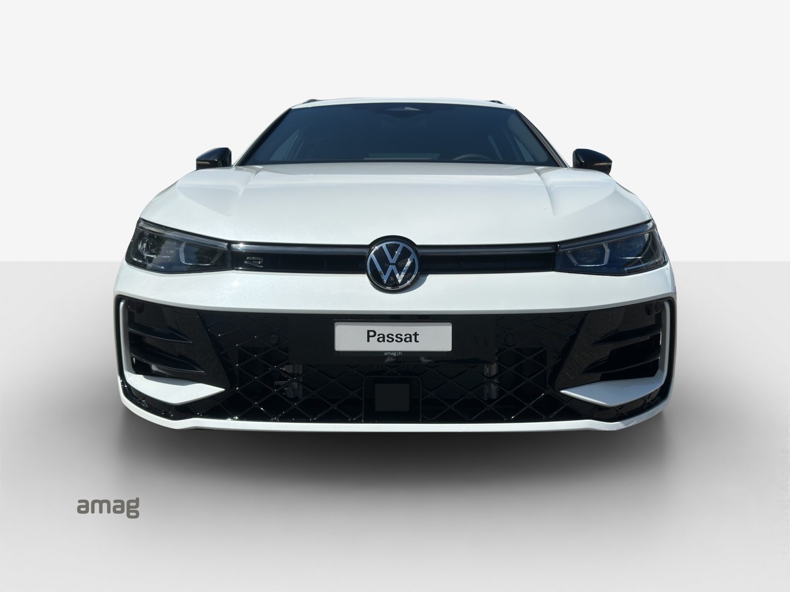 VW Passat Variant NF R-Line, Petrol, Ex-demonstrator, Automatic - 7