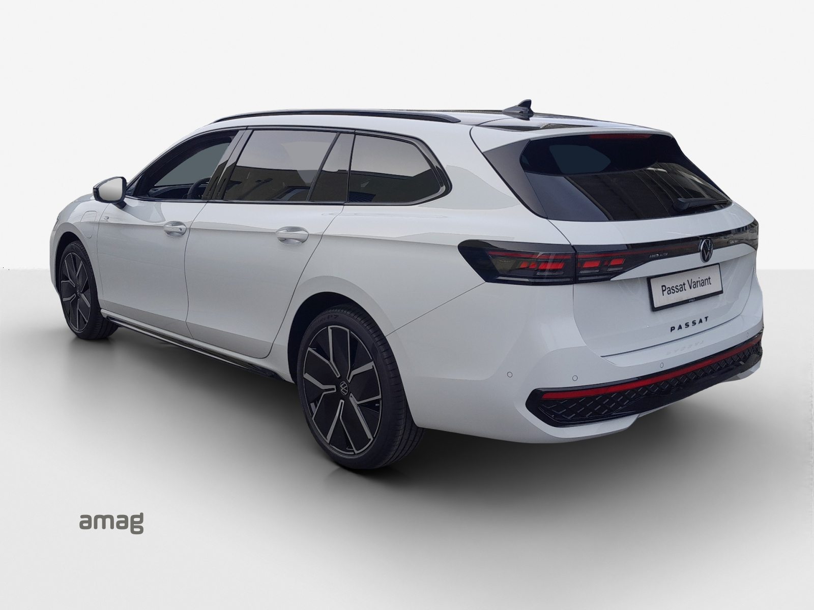 VW Passat Variant NF R-Line, Full-Hybrid Petrol/Electric, Ex-demonstrator, Automatic - 3
