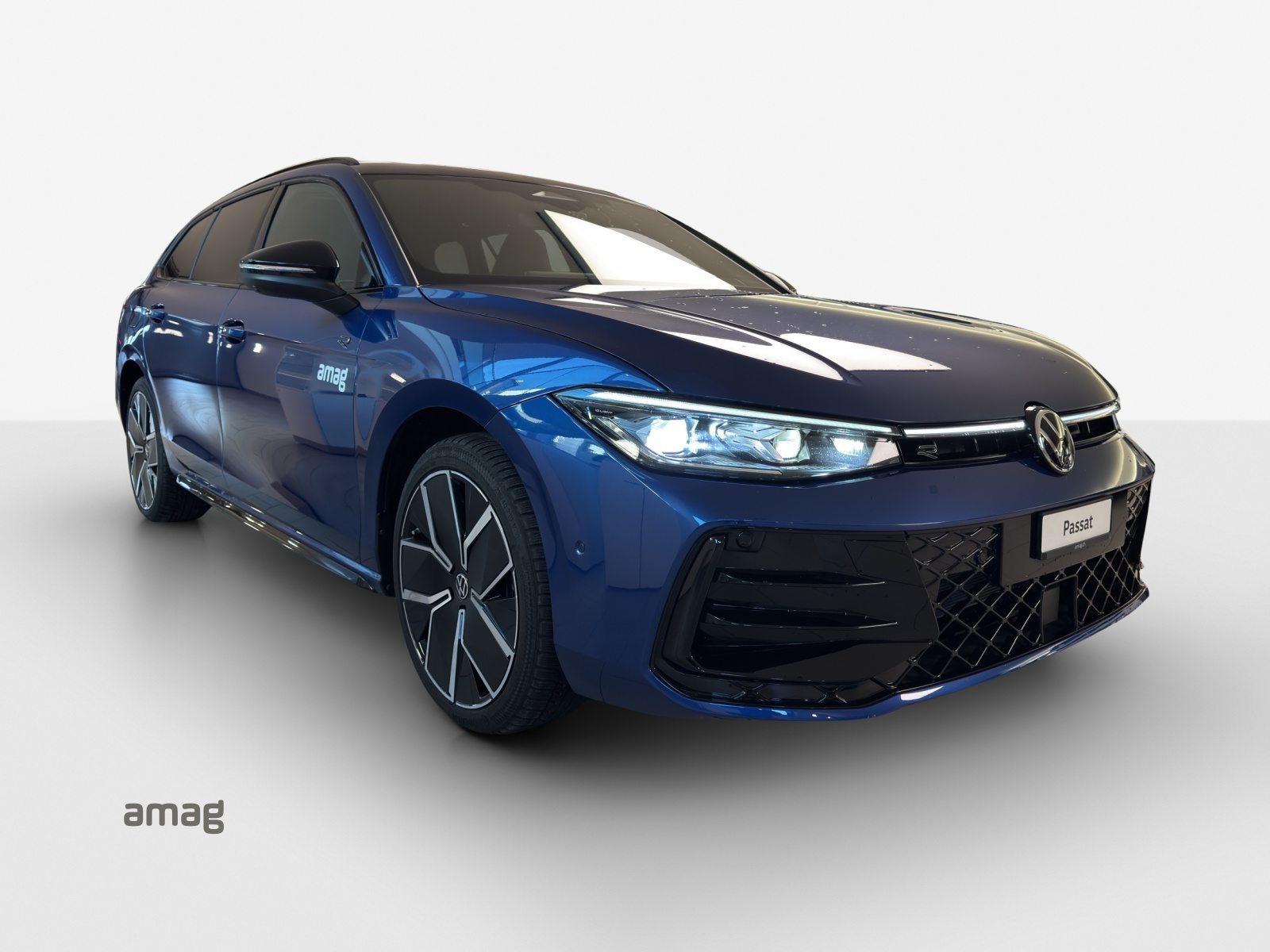 VW Passat Variant R-Line, Hybride Intégral Essence/Électricité, Voiture de démonstration, Automatique - 6