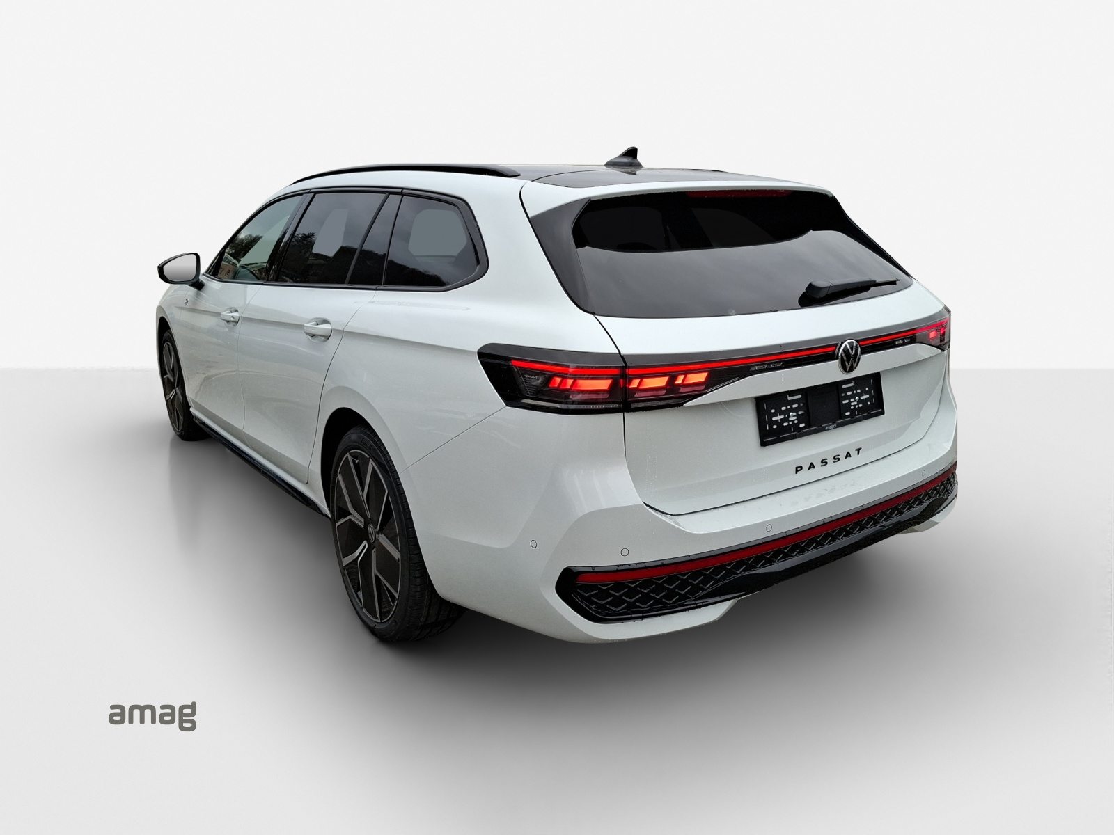 VW Passat Variant NF R-Line, Diesel, Voiture de démonstration, Automatique - 3