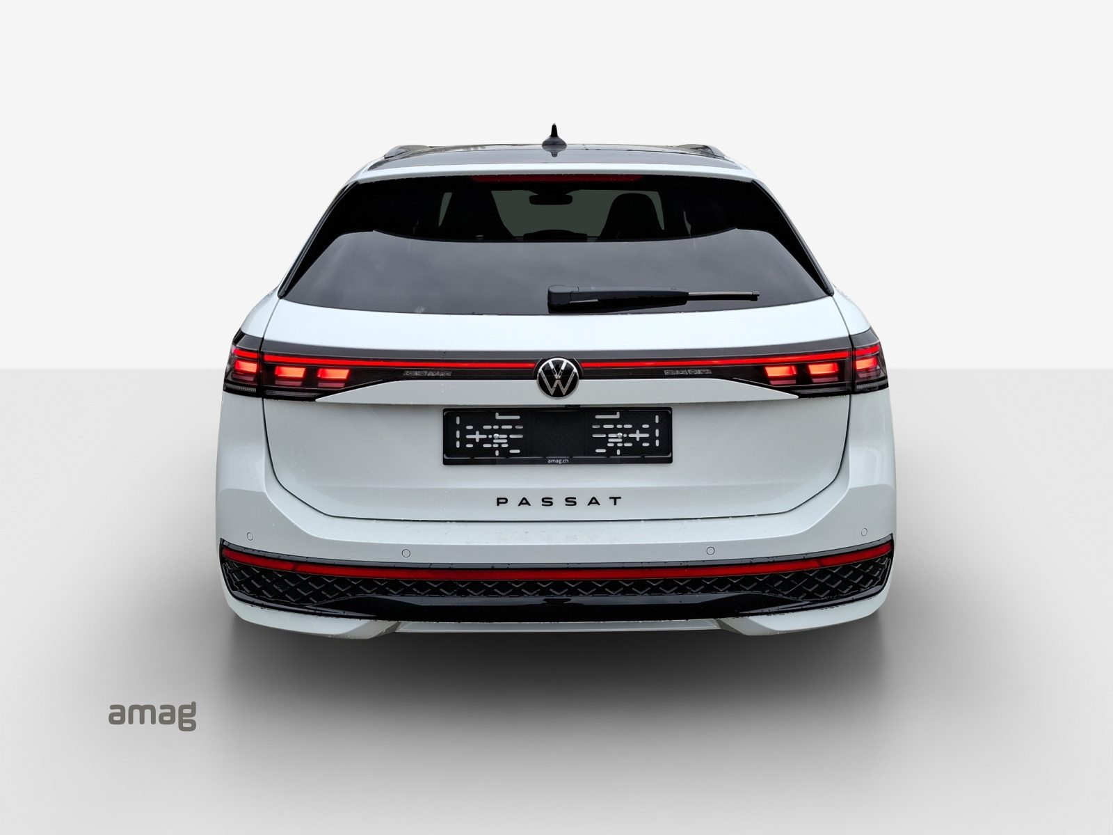 VW Passat Variant NF R-Line, Diesel, Voiture de démonstration, Automatique - 4