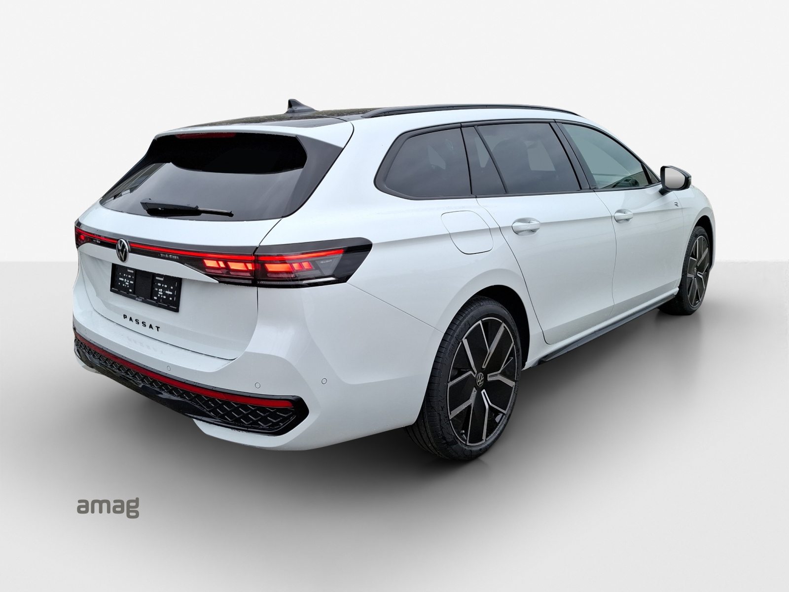 VW Passat Variant NF R-Line, Diesel, Voiture de démonstration, Automatique - 5