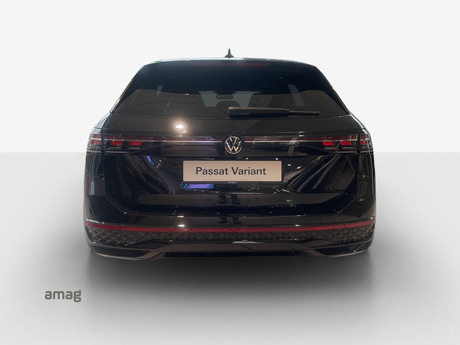 VW Passat Variant R-Line, Diesel, Ex-demonstrator, Automatic - 4