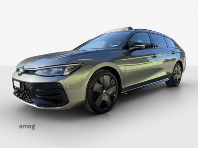 VW Passat Variant R-Line