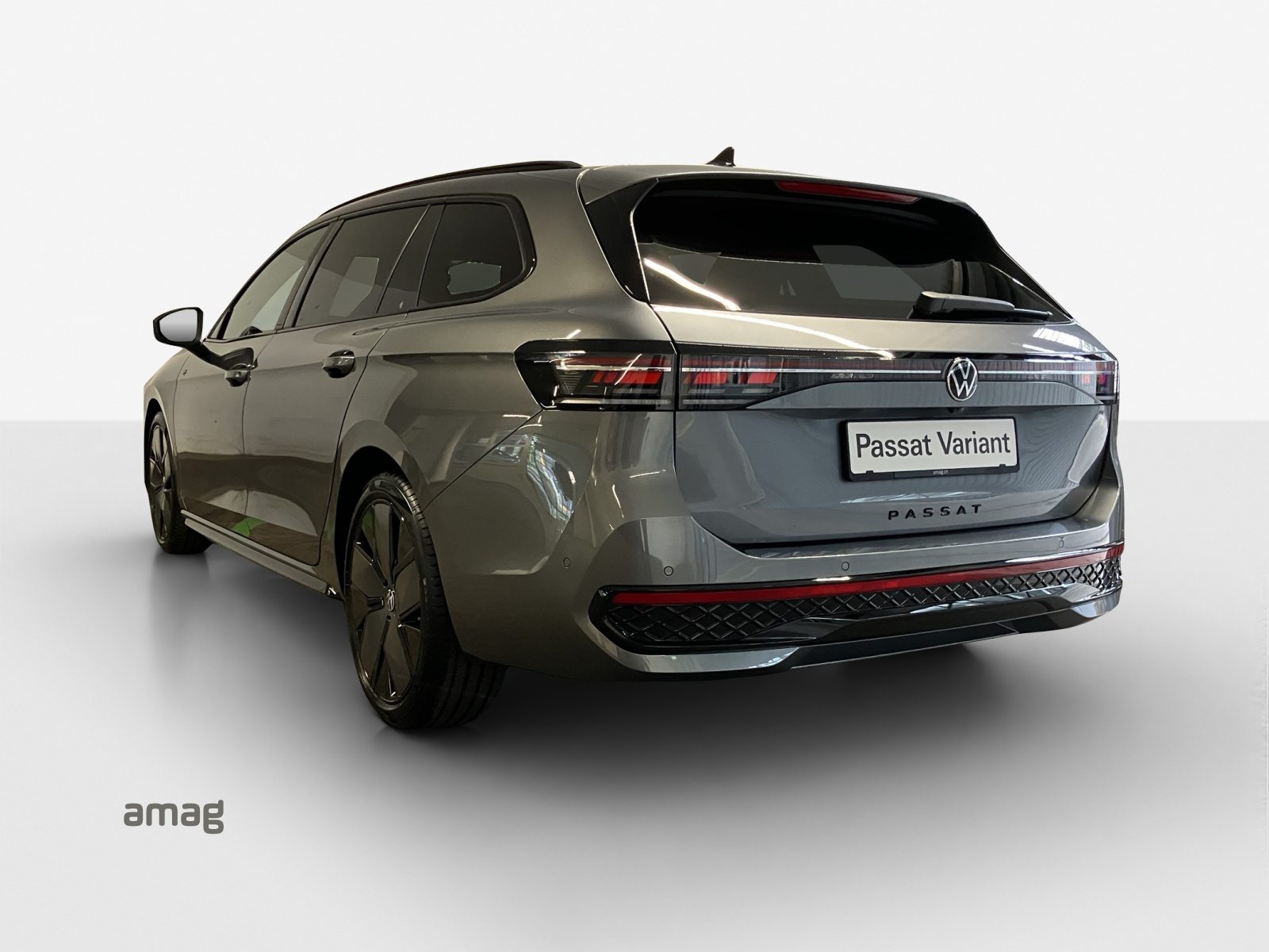 VW Passat Variant NF R-Line, Benzina, Auto dimostrativa, Automatico - 3