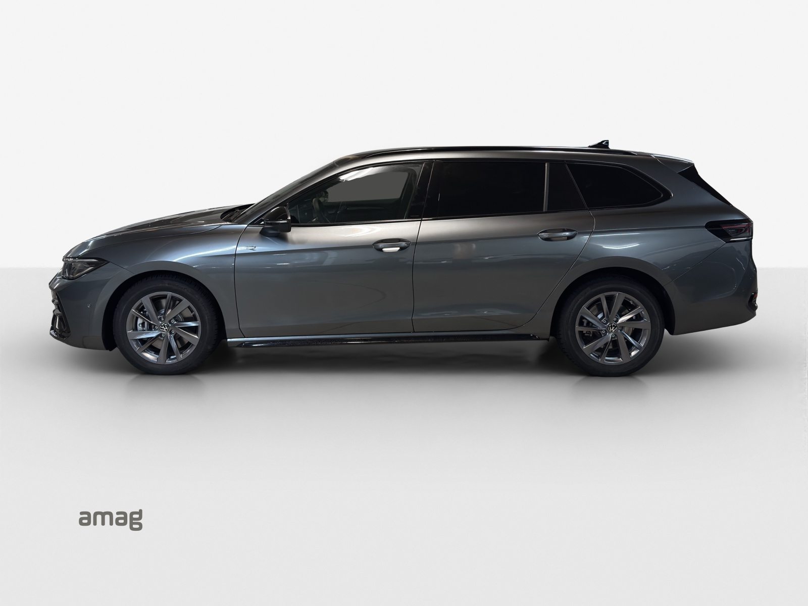 VW Passat Variant NF R-Line, Essence, Voiture de démonstration, Automatique - 2