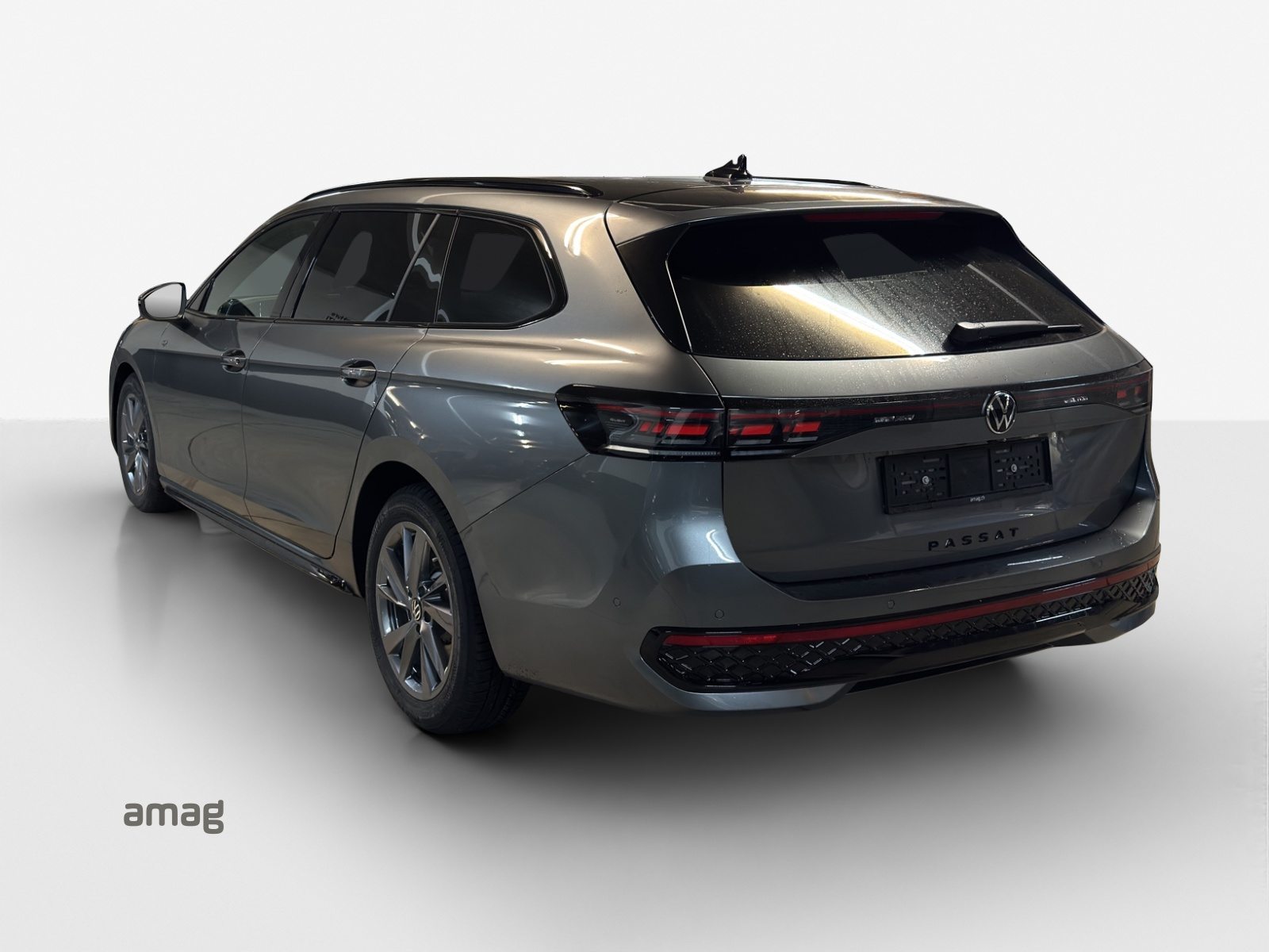 VW Passat Variant NF R-Line, Essence, Voiture de démonstration, Automatique - 3