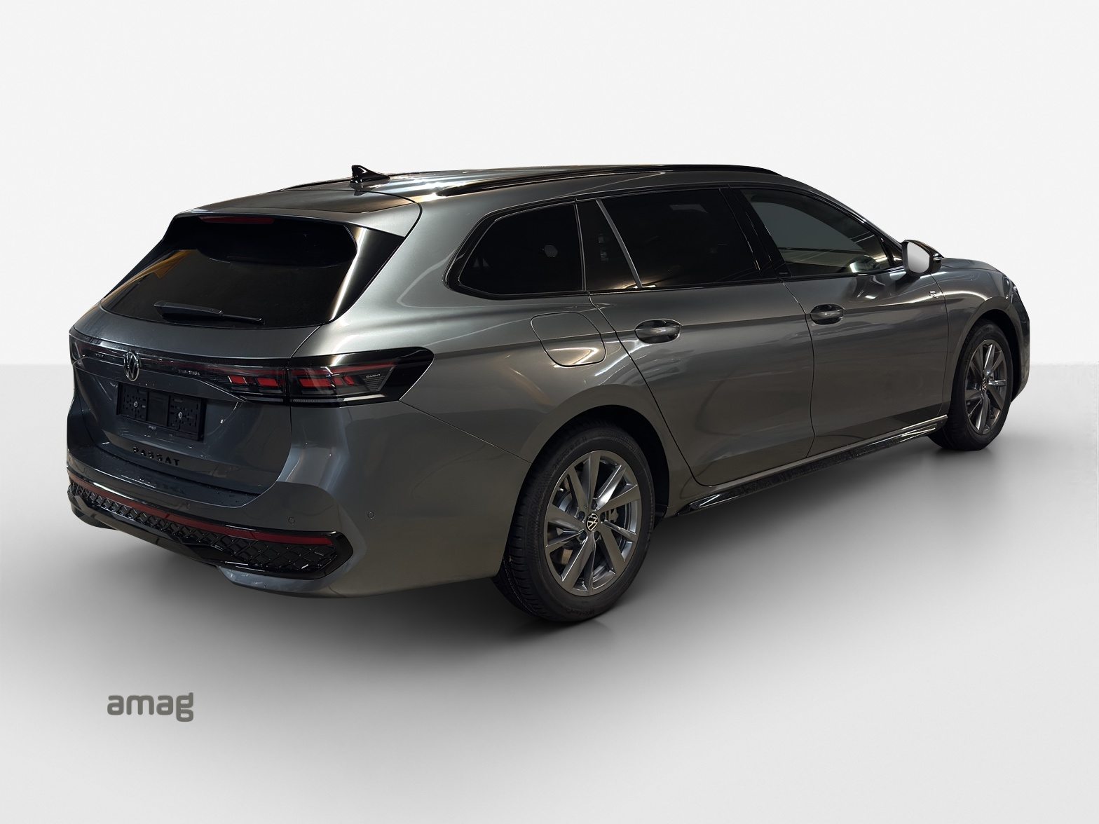 VW Passat Variant NF R-Line, Essence, Voiture de démonstration, Automatique - 5