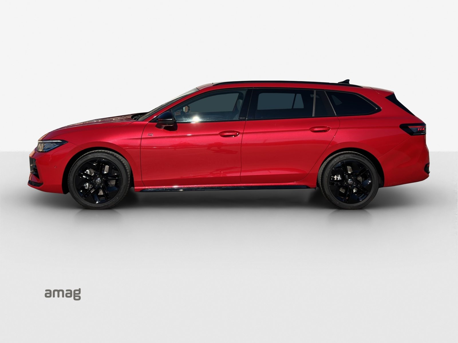 VW Passat Variant NF R-Line, Petrol, Ex-demonstrator, Automatic - 2