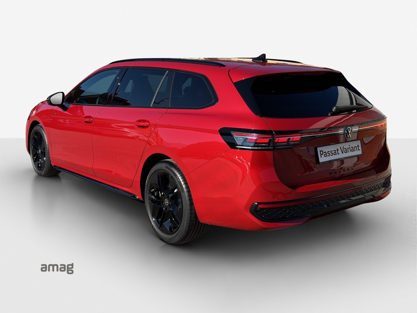 VW Passat Variant NF R-Line, Petrol, Ex-demonstrator, Automatic - 3