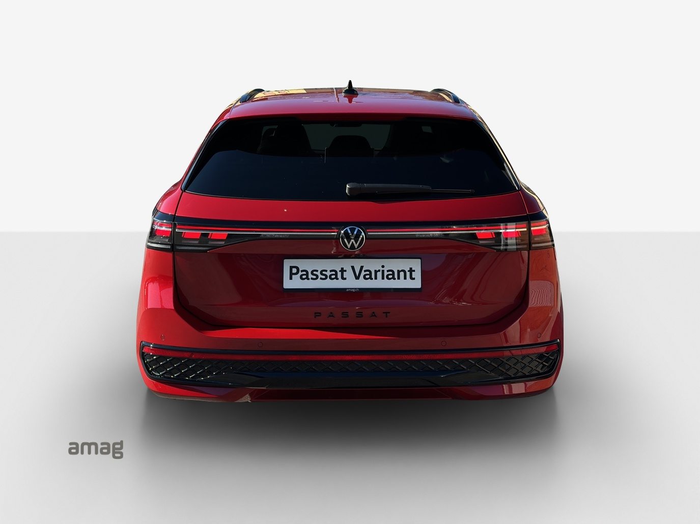 VW Passat Variant NF R-Line, Petrol, Ex-demonstrator, Automatic - 4