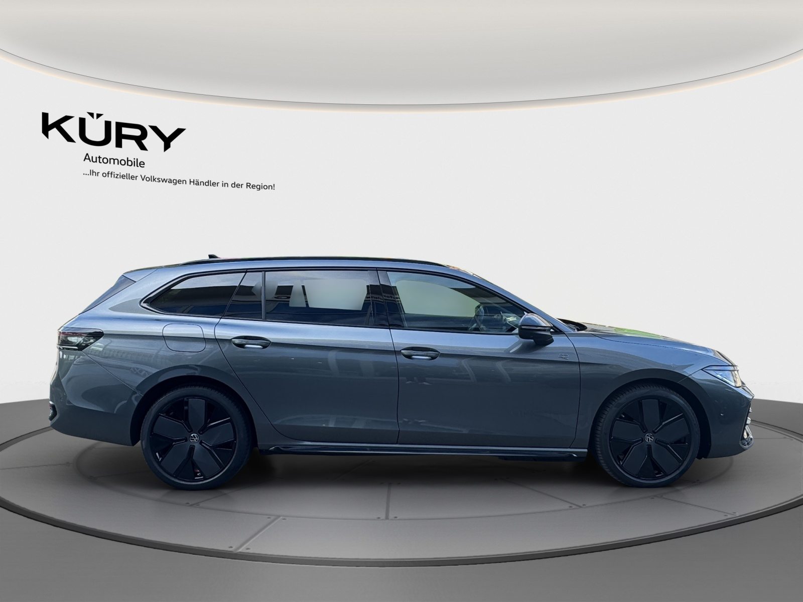 VW Passat Variant NF R-Line, Petrol, Ex-demonstrator, Automatic - 4