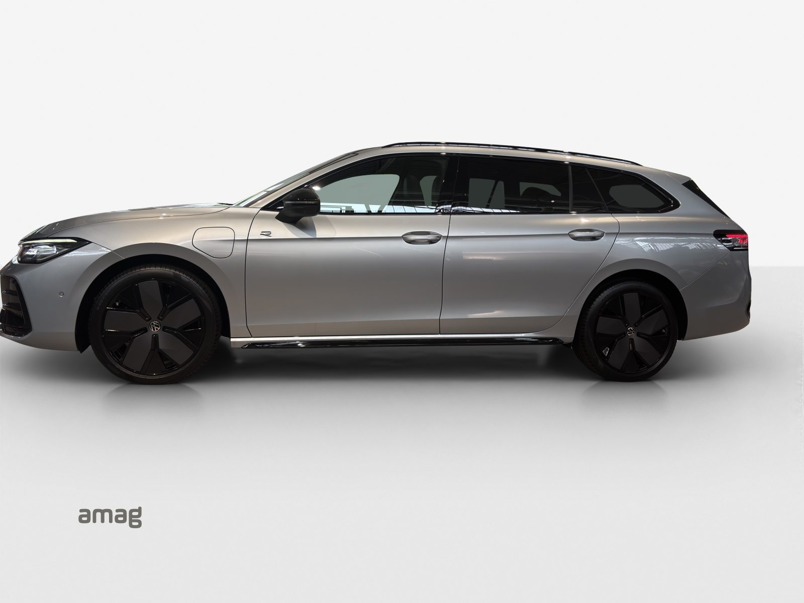 VW Passat Variant R-Line, Voll-Hybrid Benzin/Elektro, Vorführwagen, Automatik - 2