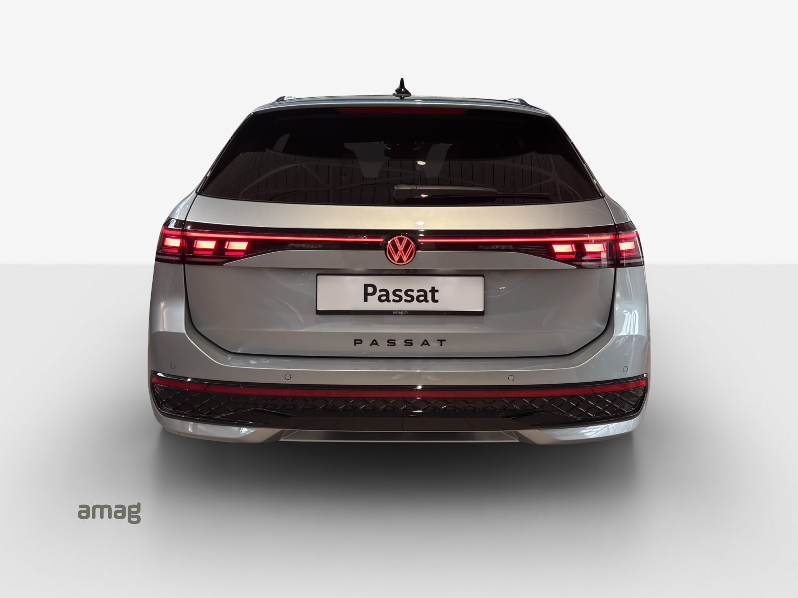 VW Passat Variant R-Line, Voll-Hybrid Benzin/Elektro, Vorführwagen, Automatik - 4