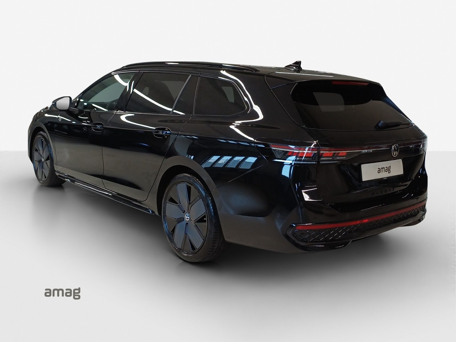 VW Passat Variant R-Line, Petrol, Ex-demonstrator, Automatic - 3