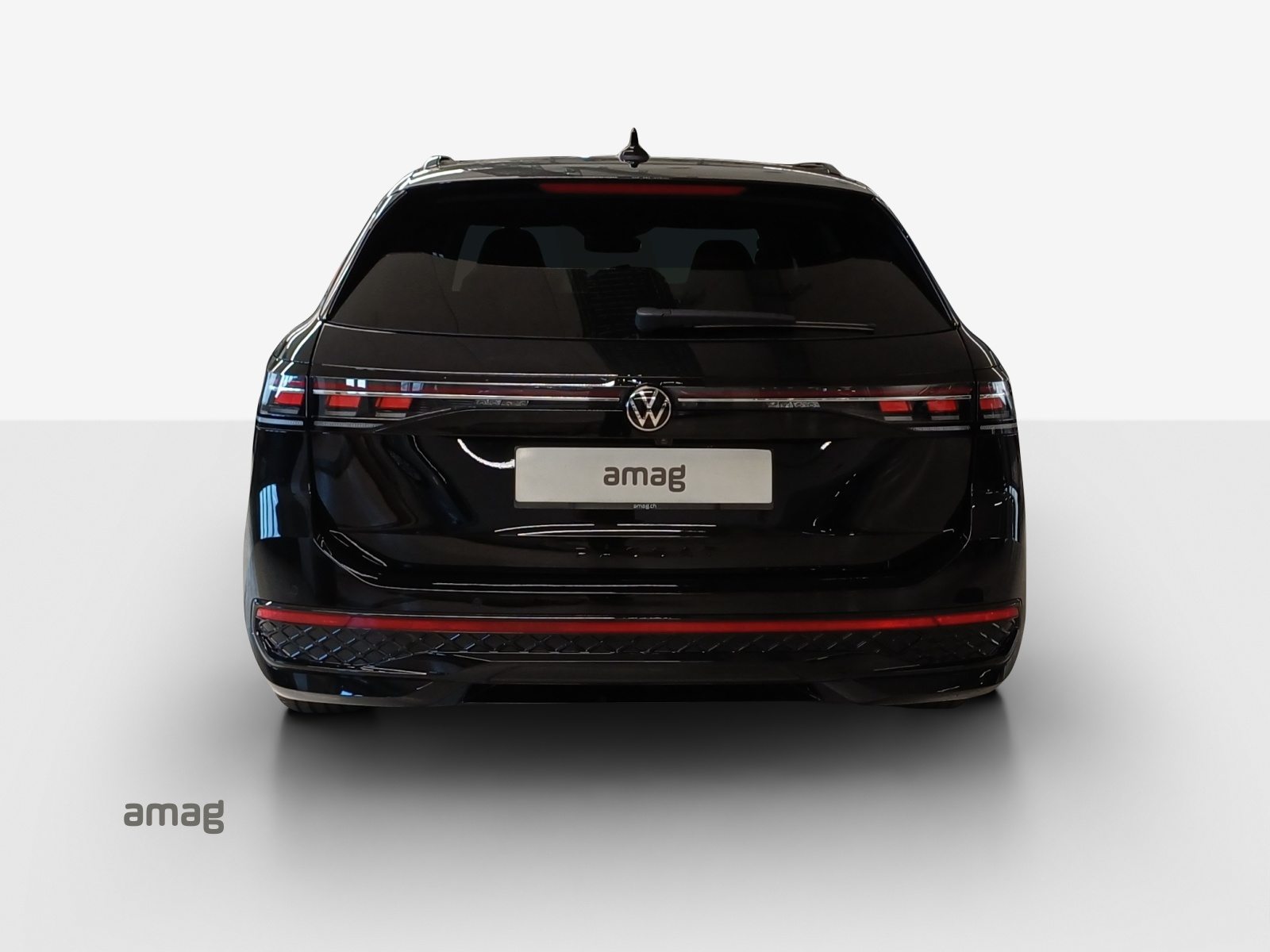 VW Passat Variant R-Line, Petrol, Ex-demonstrator, Automatic - 4