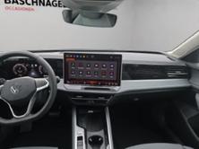 VW Passat Variant NF Elegance, Diesel, Ex-demonstrator, Automatic - 5