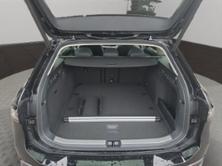 VW Passat Variant NF Elegance, Diesel, Ex-demonstrator, Automatic - 6