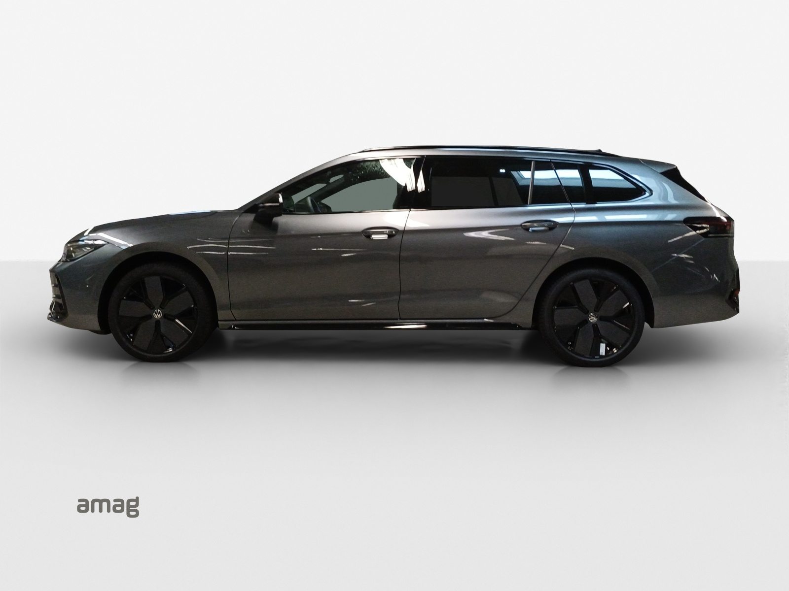 VW Passat Variant R-Line, Diesel, Ex-demonstrator, Automatic - 2