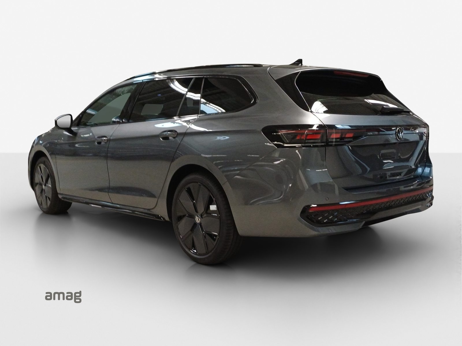 VW Passat Variant R-Line, Diesel, Ex-demonstrator, Automatic - 3