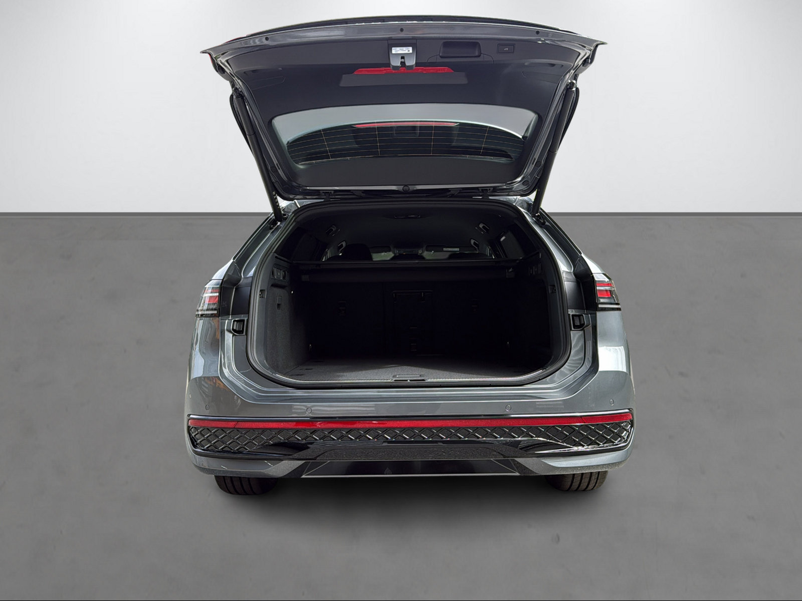 VW Passat Variant 2.0 TSI R-Line DSG 4motion, Benzin, Vorführwagen, Automatik - 6
