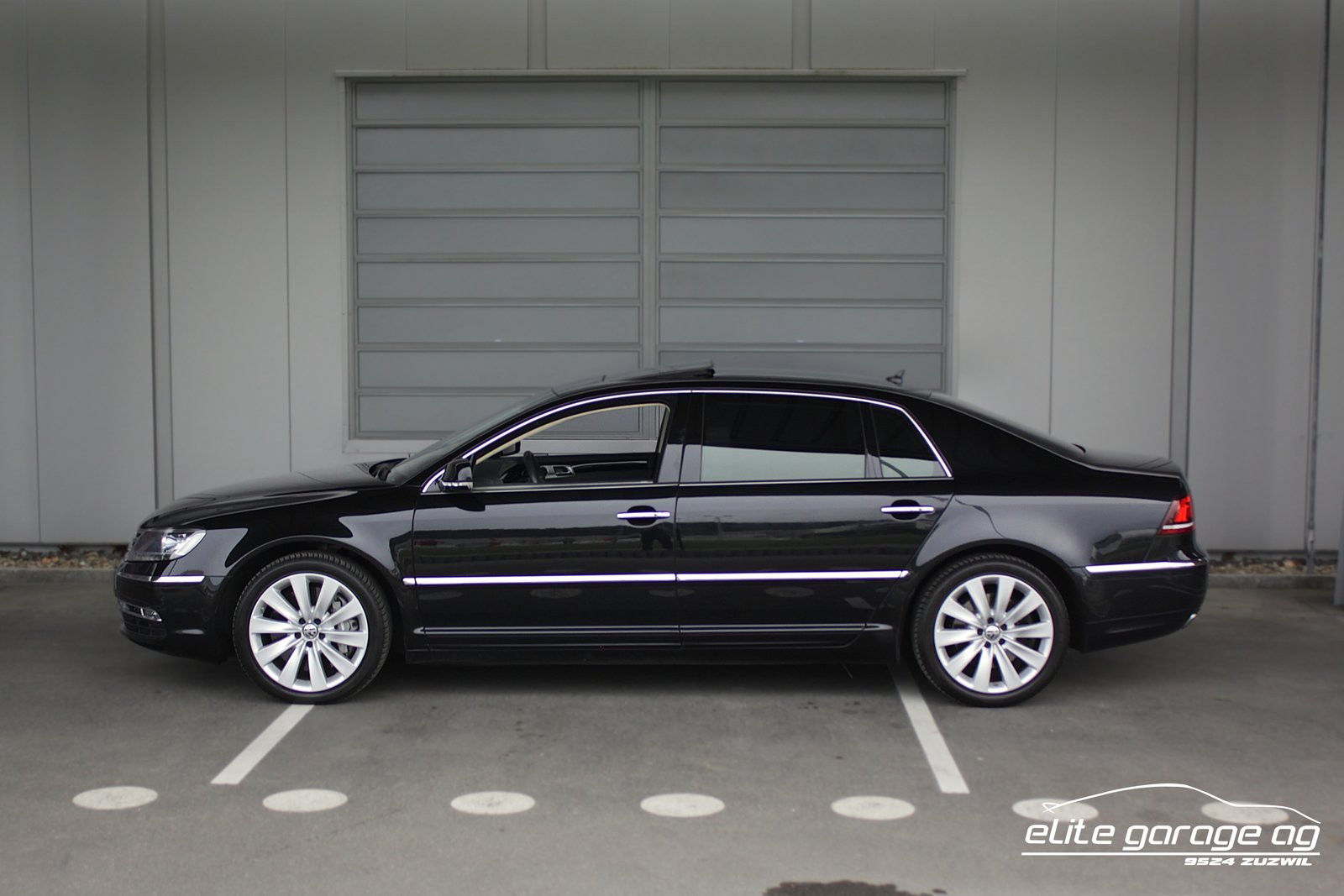 VW Phaeton L 4.2 V8 4Motion Tiptronic LIEBHABERFAHRZEUG, Petrol, Second hand / Used, Automatic - 2