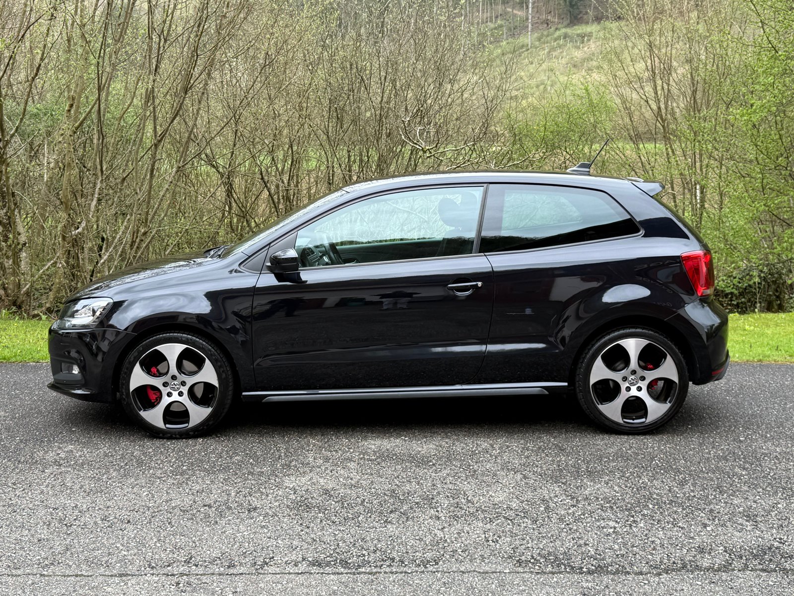 VW POLO GTI, Petrol, Second hand / Used, Automatic - 2