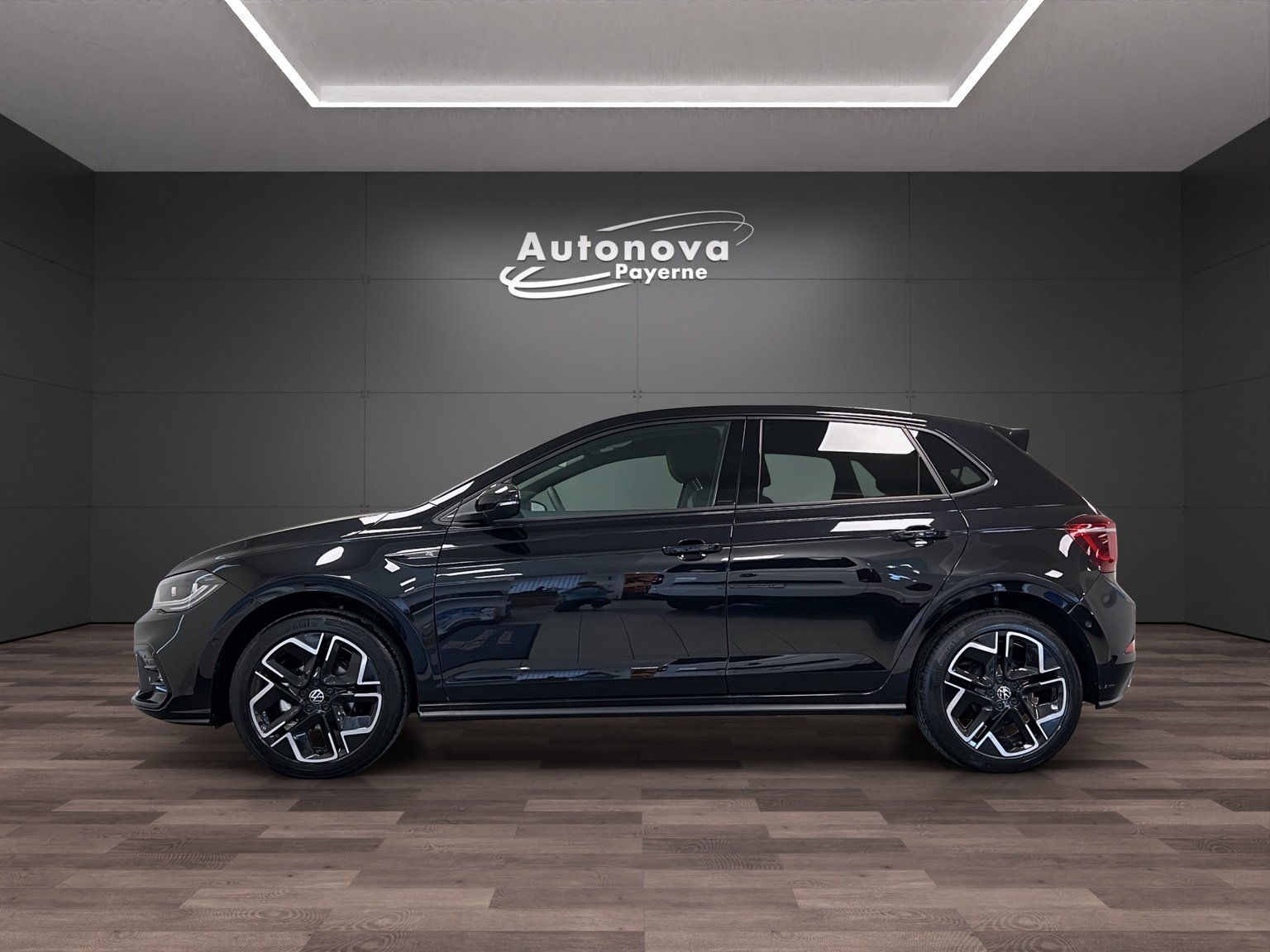 VW Polo 1.0 TSI R-Line DSG, Petrol, New car, Automatic - 3