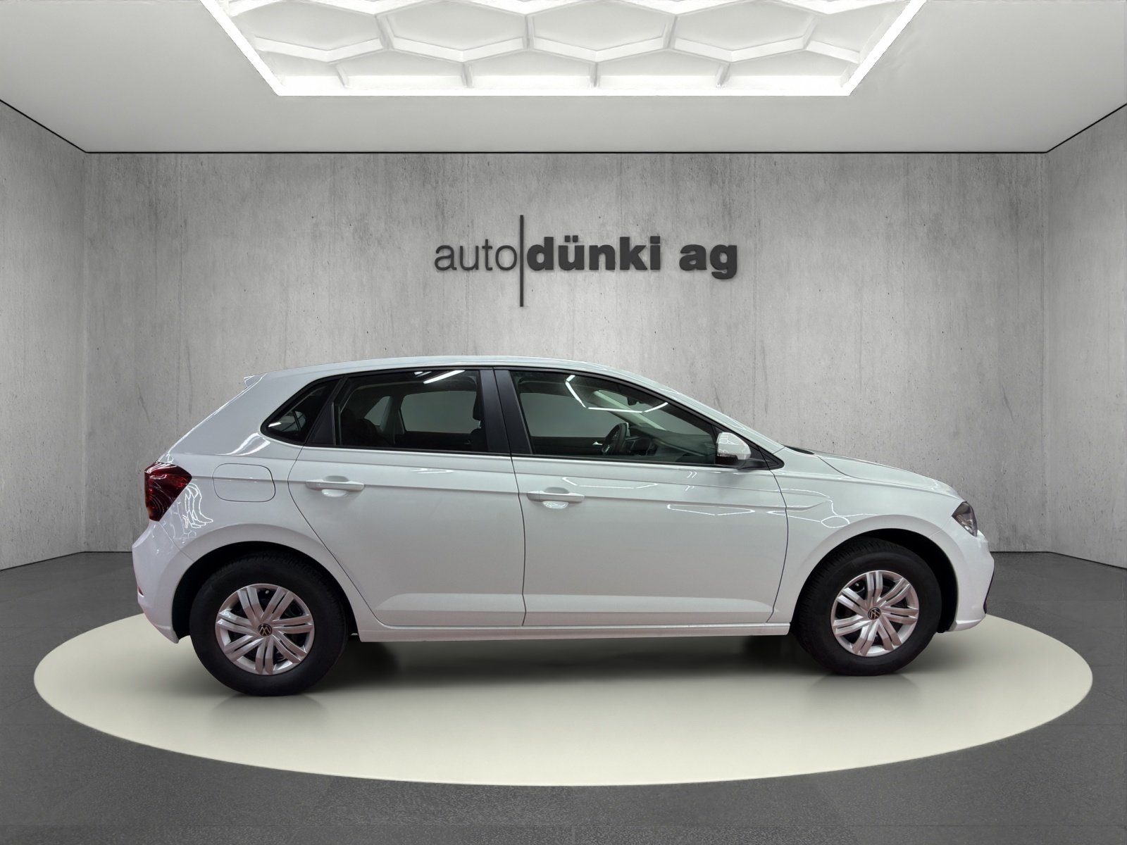 VW Polo 1.0 TSI Basis, Petrol, New car, Manual - 4
