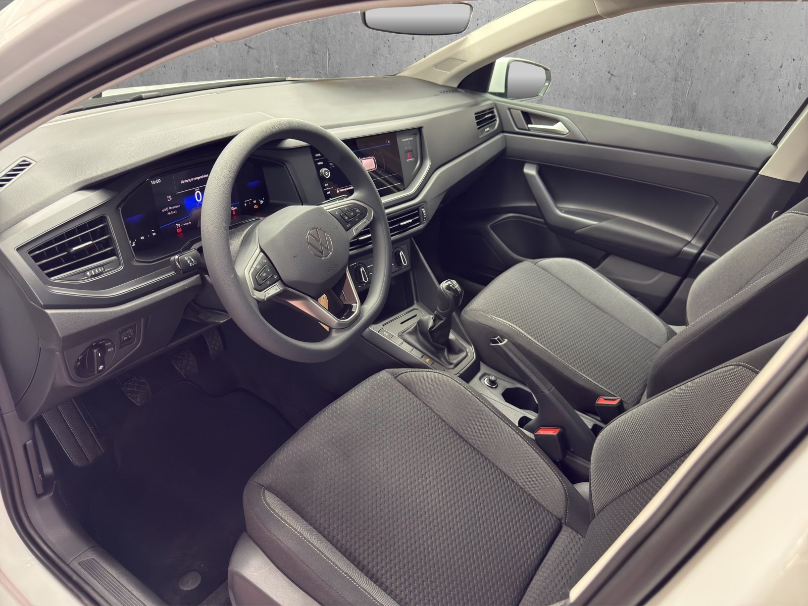 VW Polo 1.0 TSI Basis, Petrol, New car, Manual - 6