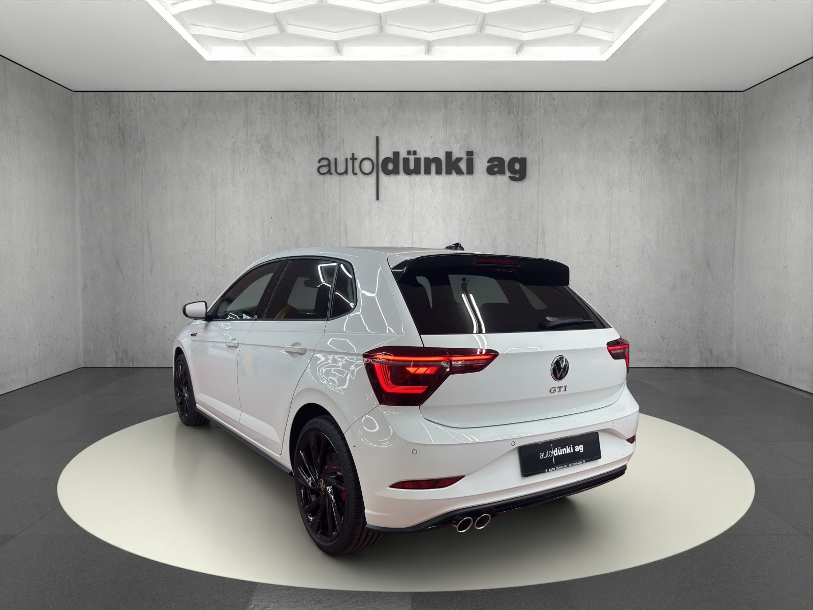 VW Polo 2.0 TSI GTI DSG, Benzin, Neuwagen, Automatik - 2