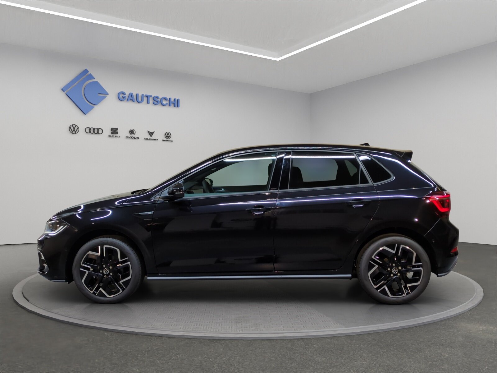 VW Polo 1.0 TSI R-Line United DSG, Petrol, New car, Automatic - 2