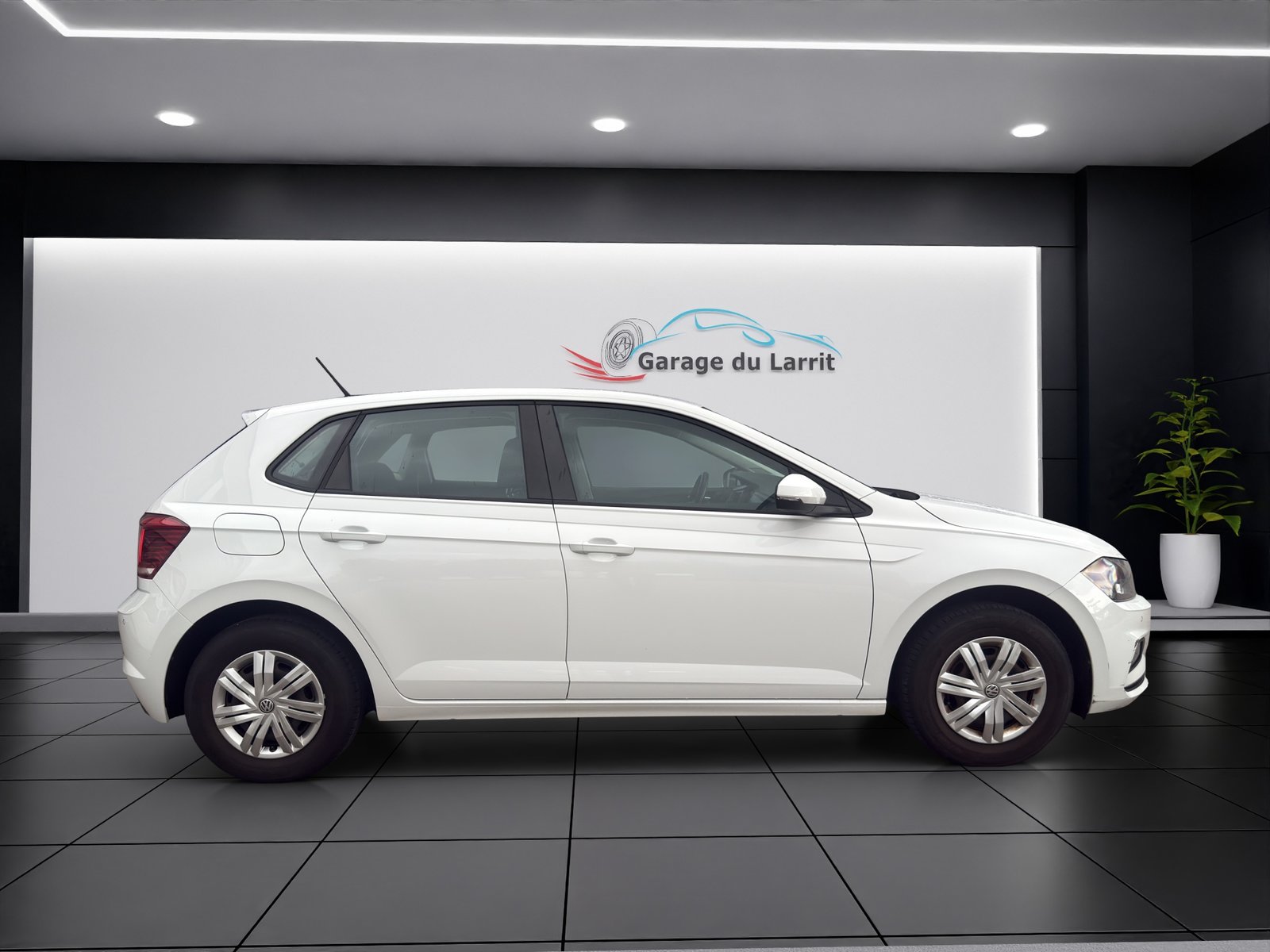 VW Polo 1.0 TSI BMT Trendline, Petrol, Second hand / Used, Manual - 4